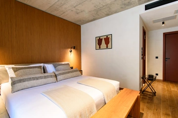 Sea-View 5-Bedroom Villa in Zaton for 10