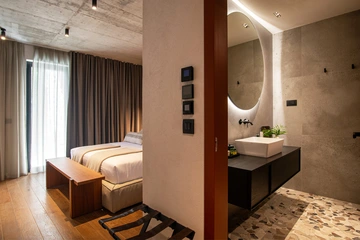 Sea-View 5-Bedroom Villa in Zaton for 10