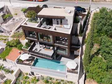 Spacious 4-Bedroom Villa in Zaton