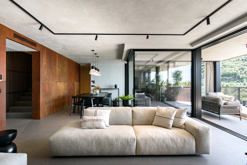Spacious 4-Bedroom Villa in Zaton