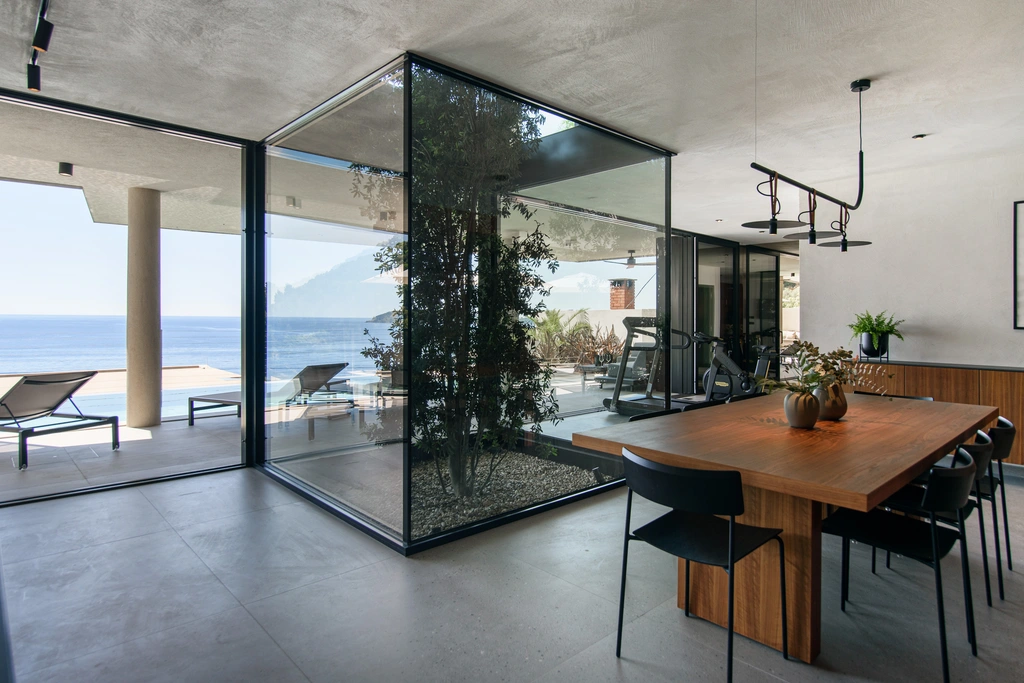 Spacious 4-Bedroom Villa in Zaton