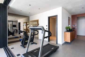 Spacious 4-Bedroom Villa in Zaton