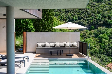 Spacious 4-Bedroom Villa in Zaton