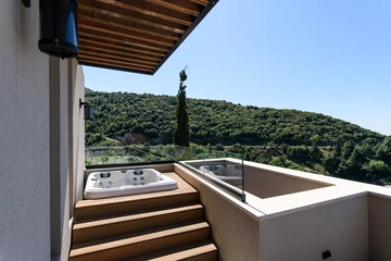 Spacious 4-Bedroom Villa in Zaton