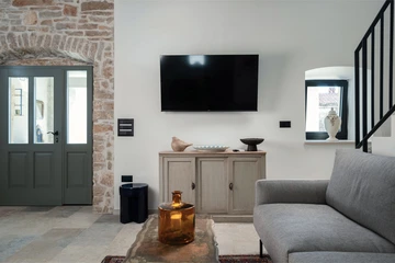 4-Bedroom Villa in Rudani for 8 Guests