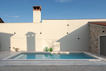 4-Bedroom Villa in Rudani for 8 Guests