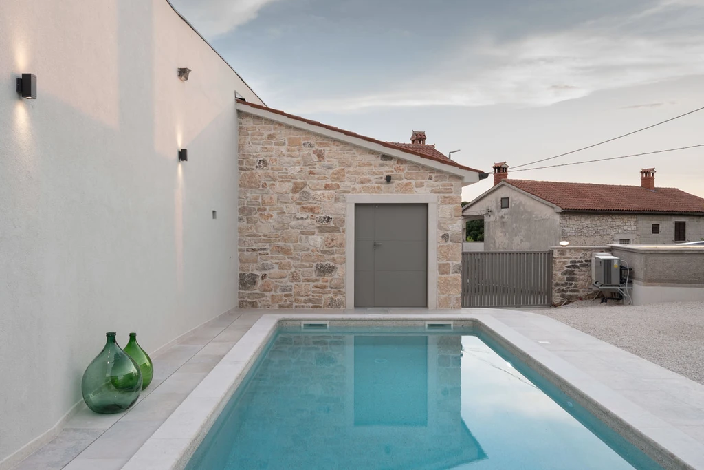 4-Bedroom Villa in Rudani for 8 Guests