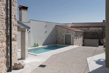 4-Bedroom Villa in Rudani for 8 Guests