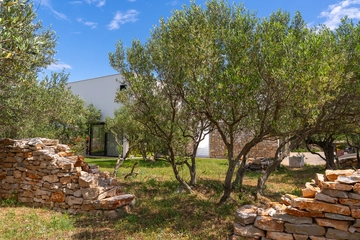 4-Bedroom Villa in Gornje Selo for Up to 8 Guests