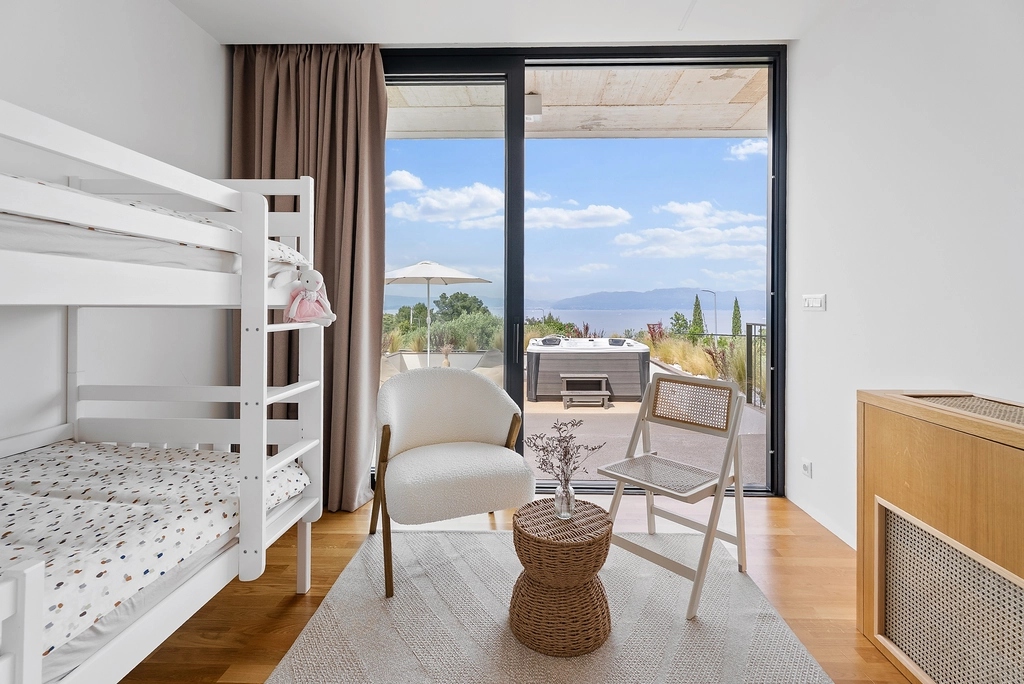 4-Bedroom Villa in Gornje Selo for Up to 8 Guests