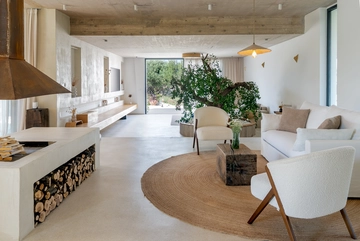 4-Bedroom Villa in Gornje Selo for Up to 8 Guests