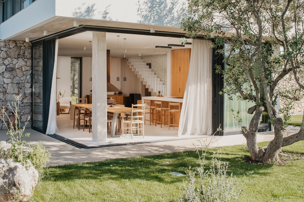 4-Bedroom Villa in Gornje Selo for Up to 8 Guests