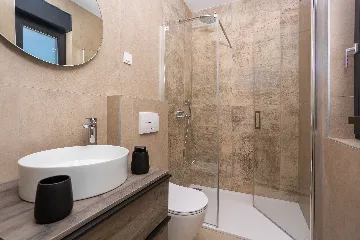 3-Bedroom Villa in Linardici for 6 Guests