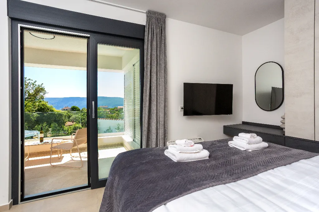3-Bedroom Villa in Linardici for 6 Guests