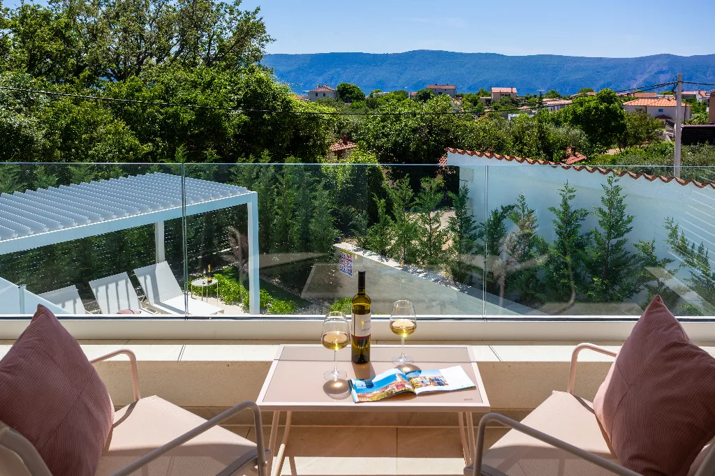 3-Bedroom Villa in Linardici for 6 Guests