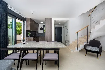 3-Bedroom Villa in Linardici for 6 Guests