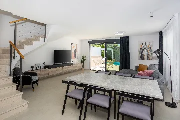 3-Bedroom Villa in Linardici for 6 Guests