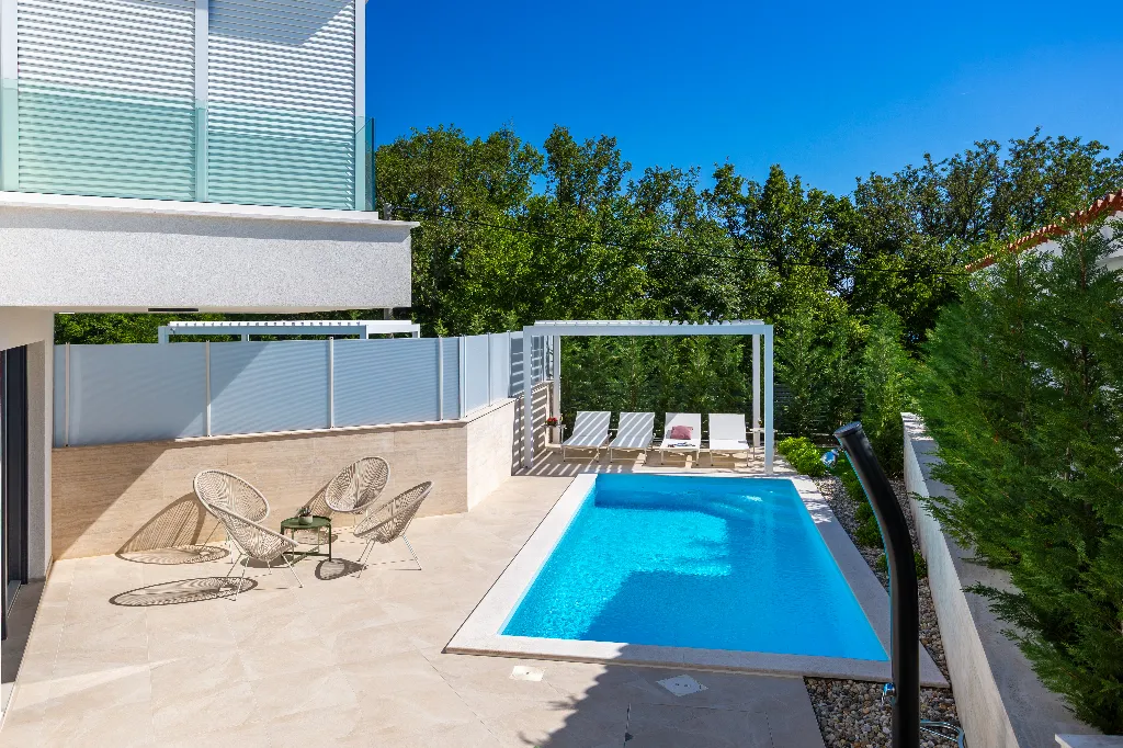 3-Bedroom Villa in Linardici for 6 Guests