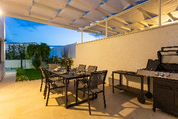 3-Bedroom Villa in Linardici for 6 Guests