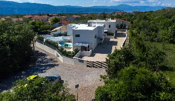 3-Bedroom Villa in Linardici for 6 Guests