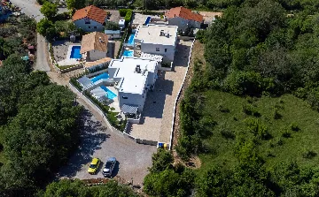 3-Bedroom Villa in Linardici for 6 Guests