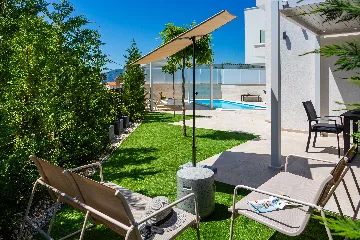 Villa with Private Pool in Linardici, Croatia