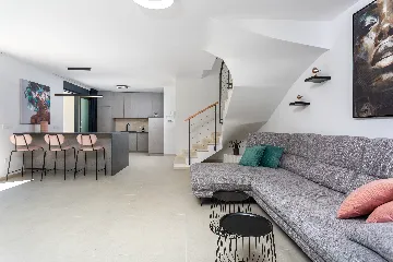 Villa with Private Pool in Linardici, Croatia