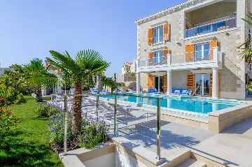 5-Bedroom Villa in Rogoznica with Heated Pool