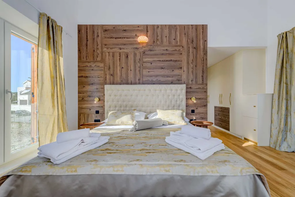 5-Bedroom Villa in Rogoznica with Heated Pool