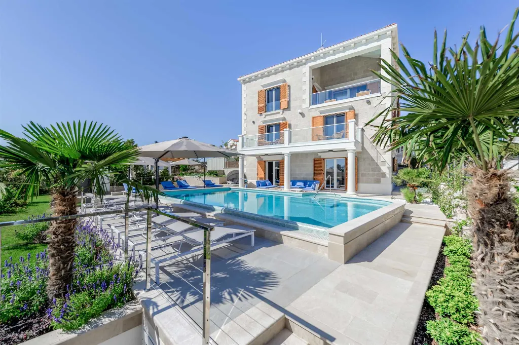 5-Bedroom Villa in Rogoznica with Heated Pool