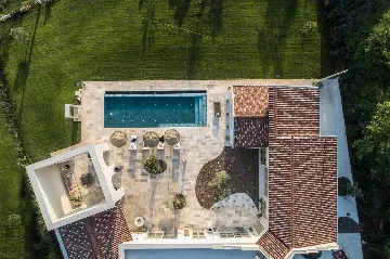 4-Bedroom Villa with Heated Pool in Sveti Petar u Šumi