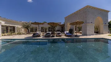 4-Bedroom Villa with Heated Pool in Sveti Petar u Šumi