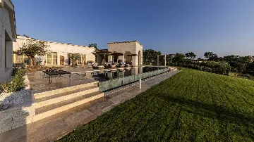 4-Bedroom Villa with Heated Pool in Sveti Petar u Šumi