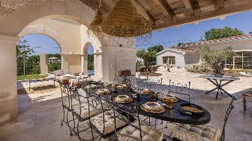 4-Bedroom Villa with Heated Pool in Sveti Petar u Šumi