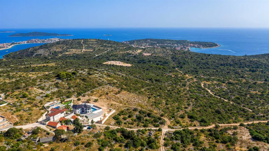 Villa with Heated Pool and Sea Views in Dvornica