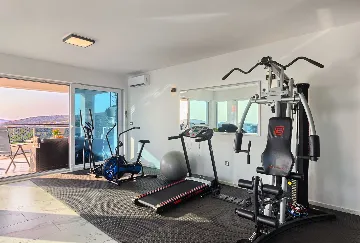 Villa with Heated Pool and Sea Views in Dvornica