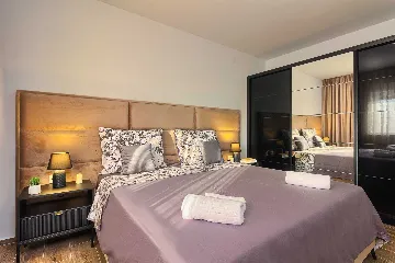 Villa with Heated Pool and Sea Views in Dvornica