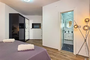 Villa with Heated Pool and Sea Views in Dvornica