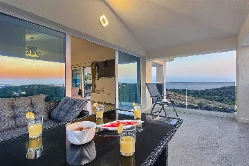 Villa with Heated Pool and Sea Views in Dvornica