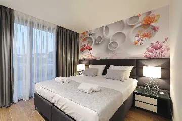 Three-Bedroom Villa with Pool in Pašman