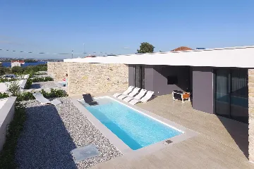 Three-Bedroom Villa with Pool in Pašman