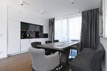 Three-Bedroom Villa with Pool in Pašman