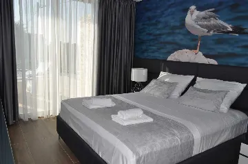 Three-Bedroom Villa with Pool in Pašman