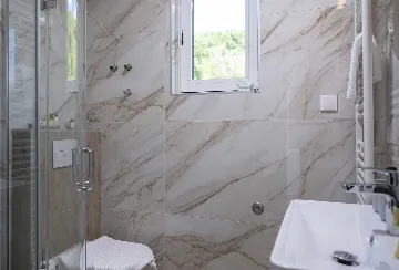 Zaton 5-Bedroom Villa for Up to 10 Guests