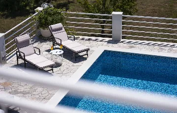 Zaton 5-Bedroom Villa for Up to 10 Guests