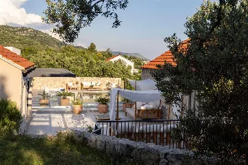 4-Bedroom Villa in Orasac for Up to 8 Guests