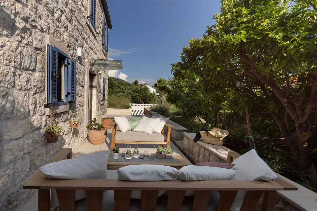 4-Bedroom Villa in Orasac for Up to 8 Guests
