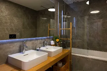 4-Bedroom Villa in Orasac for Up to 8 Guests