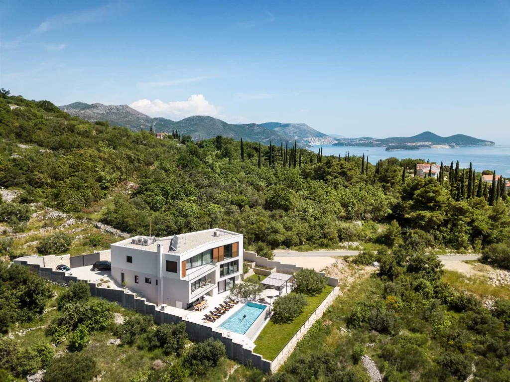 Dubrovnik Villa for 12 Guests with Heated Pool