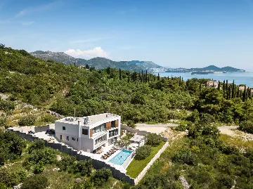 Dubrovnik Villa for 12 Guests with Heated Pool